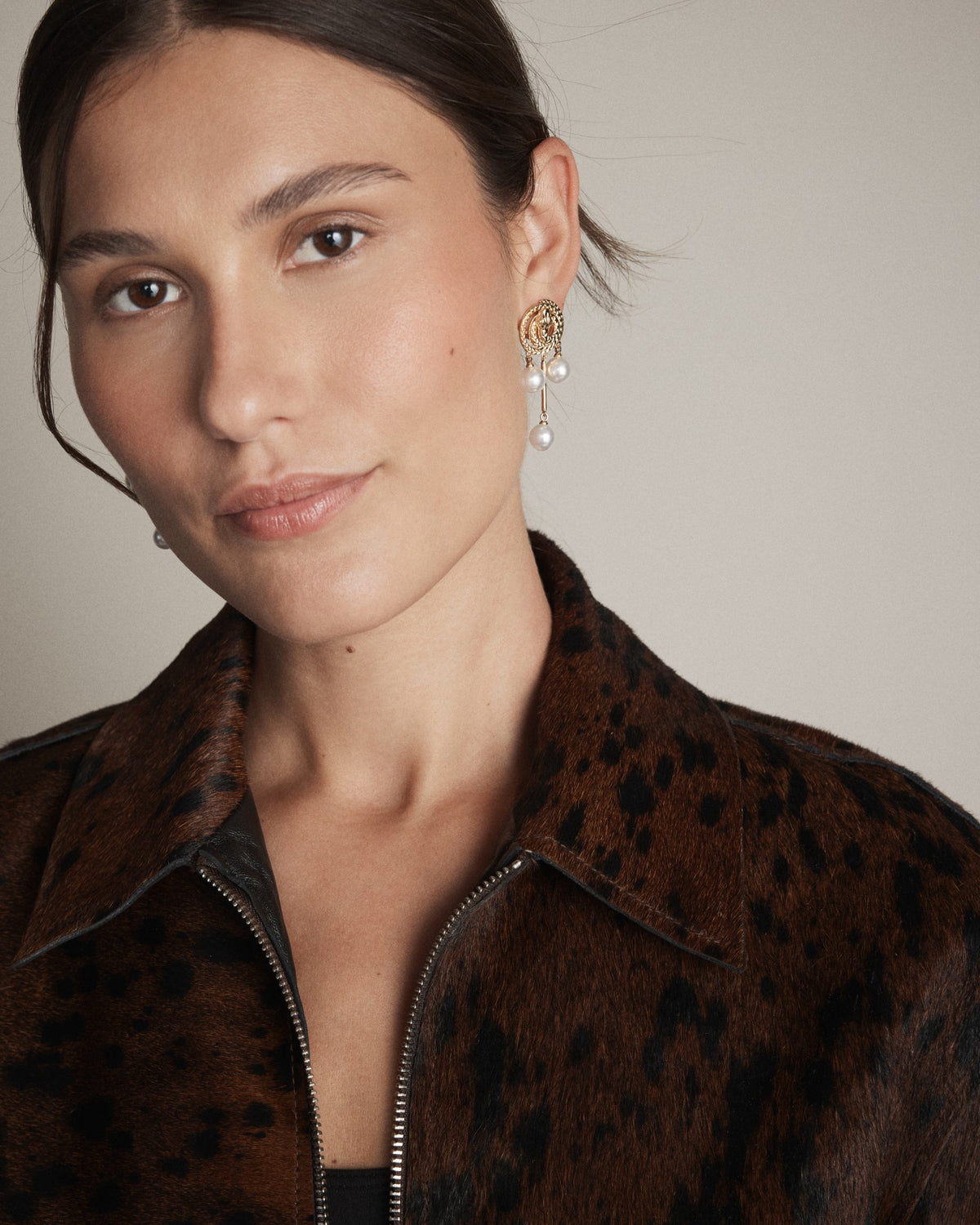 Serpentina Pearl Earrings - Pearl