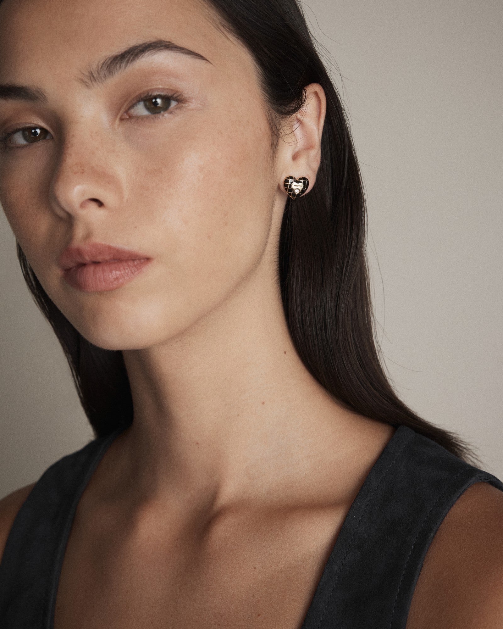 Dylan Heart Stud Earrings - Black
