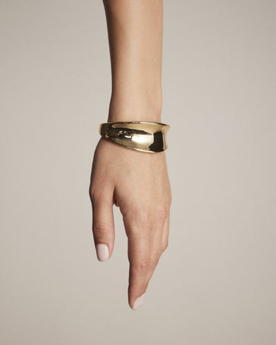 Illucesco Cuff Bracelet - Gold