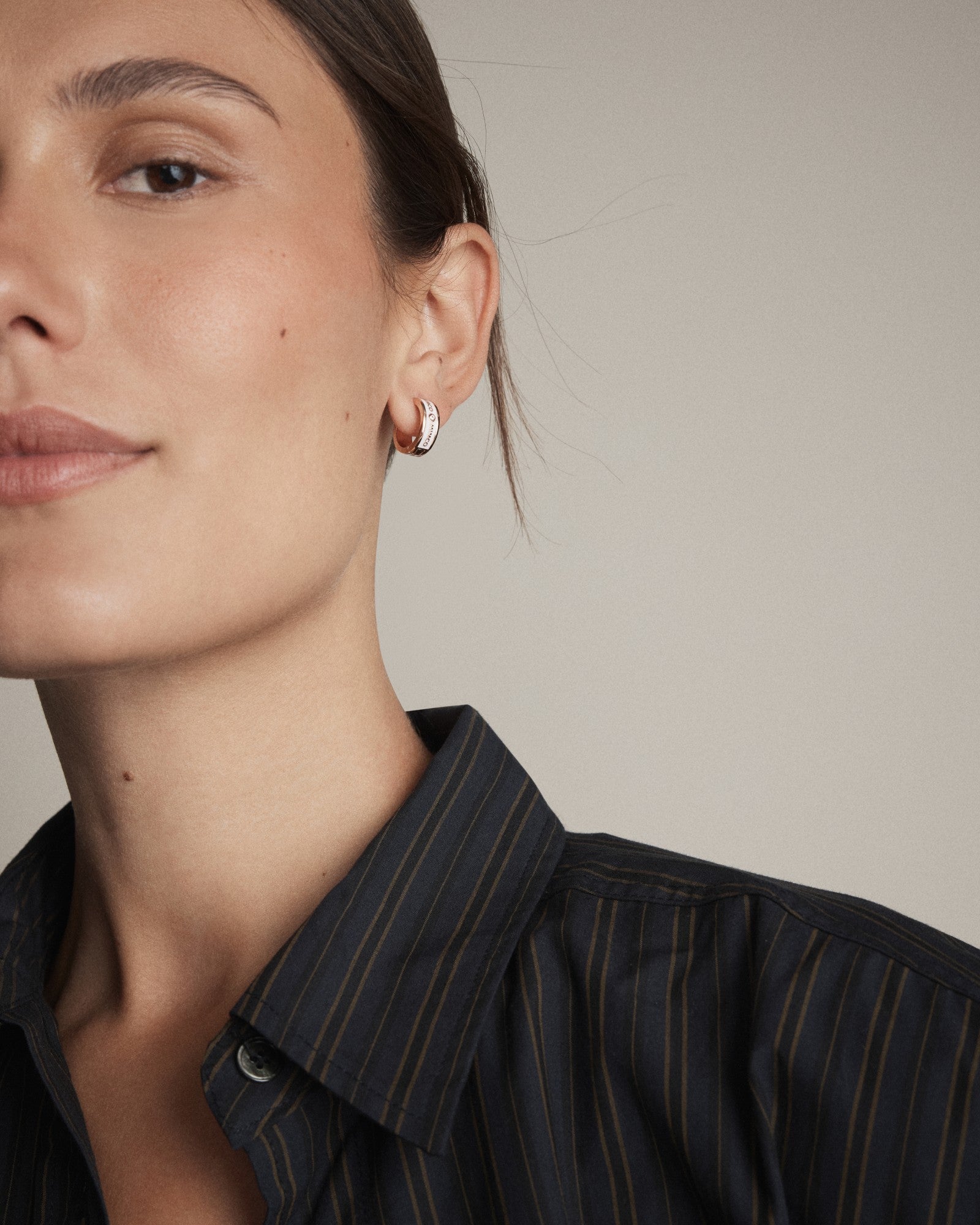 Enamour Huggie Earrings - Vanilla