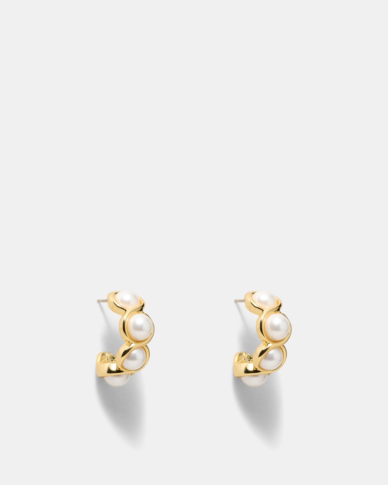 Jovie Pearl Hoop Earrings - Pearl