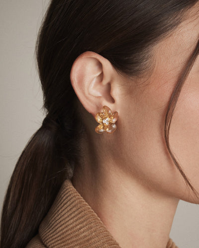 Flurea Stud Earrings - Gold