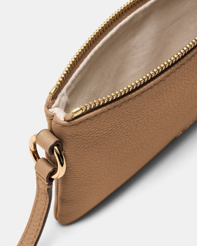 Belle Pouch Crossbody Bag - Caramel