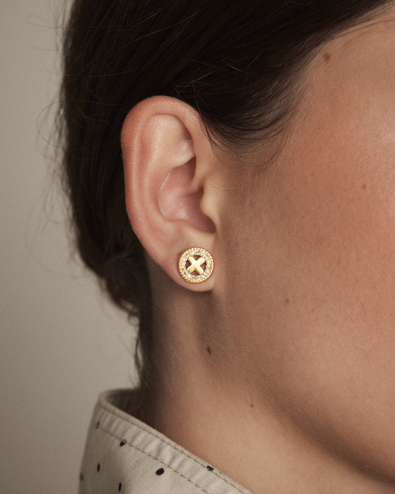 Amulet Stud Earrings - Gold