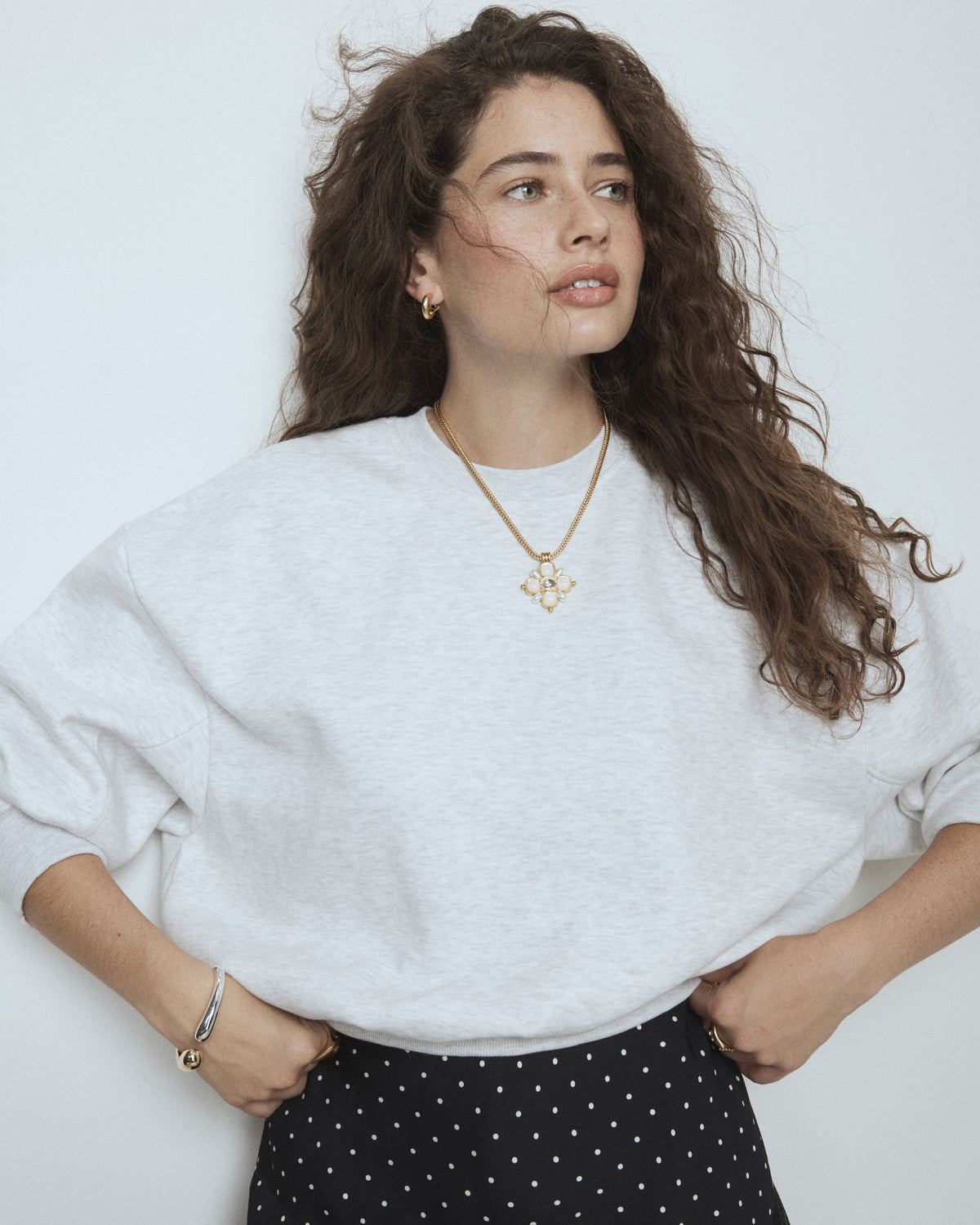 Liora Necklace - Pearl