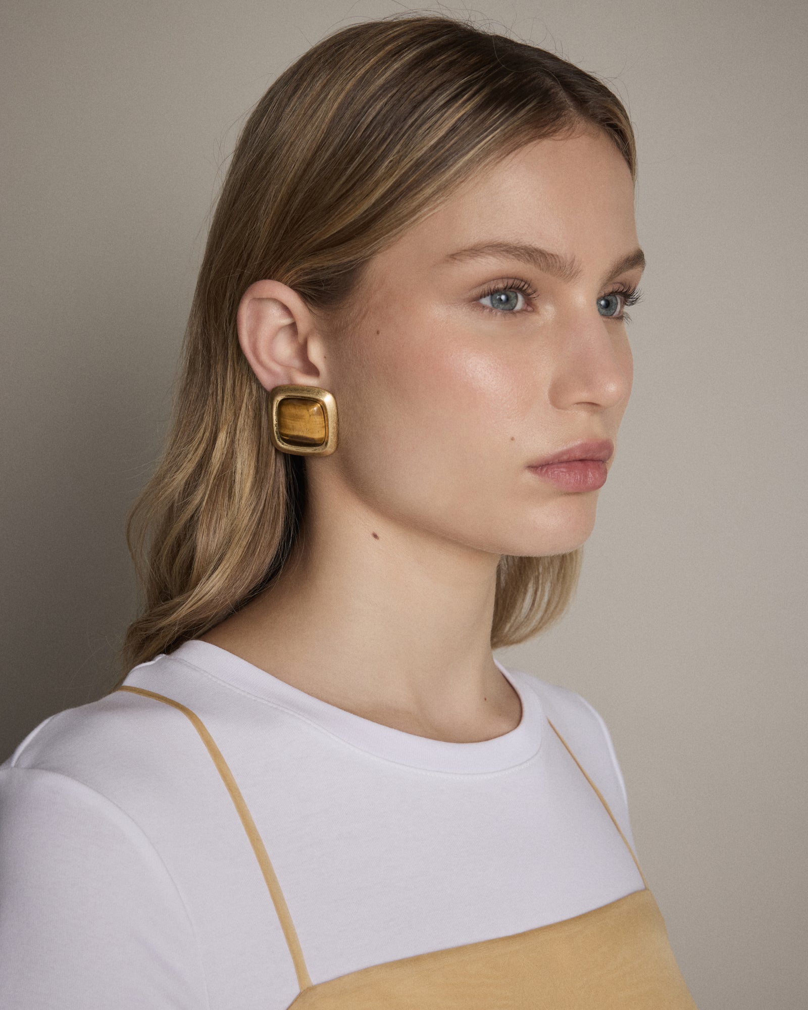 Abundance Stone Stud Earrings - Caramel